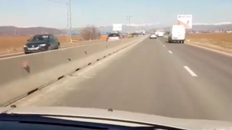 Șofer de 84 de ani, prins conducând pe contrasens pe DN1, în Prahova!