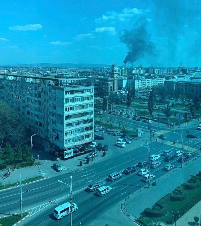 Garda de Mediu, în control la Lukoil Ploiești! Ce spune despre fumul negru care s-a ridicat deasupra orașului