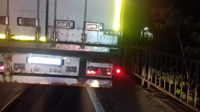 Accident grav în zona Movila Vulpii între un autorism și un TIR