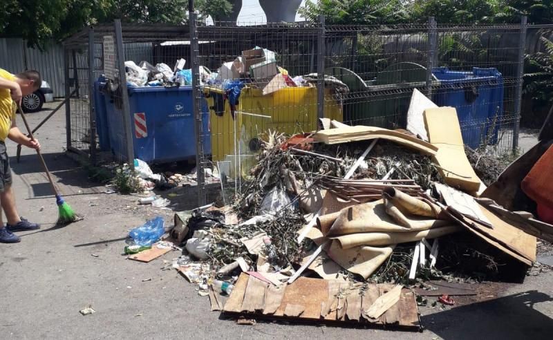 Deși Ploieștiul e îngropat în gunoaie, tariful de colectare a deșeurilor s-ar putea majora!