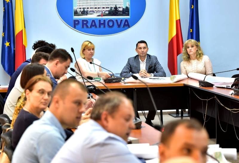 Guvernul dă 15 milioane de lei pe documentaţia pentru un drum expres Ploieşti-Buzău