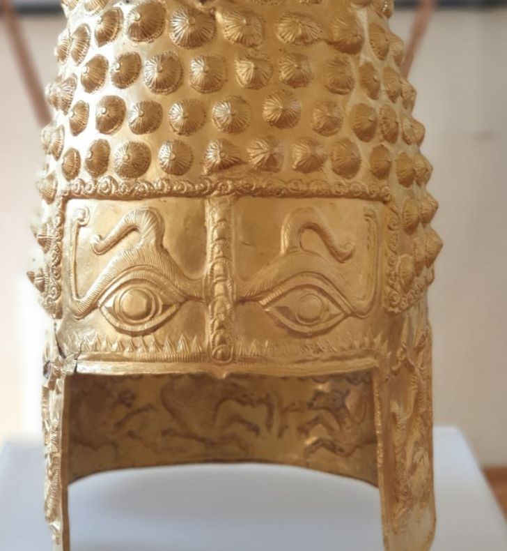 FOTO Coiful din aur de la Cotofenesti, a revenit pentru o zi în Prahova