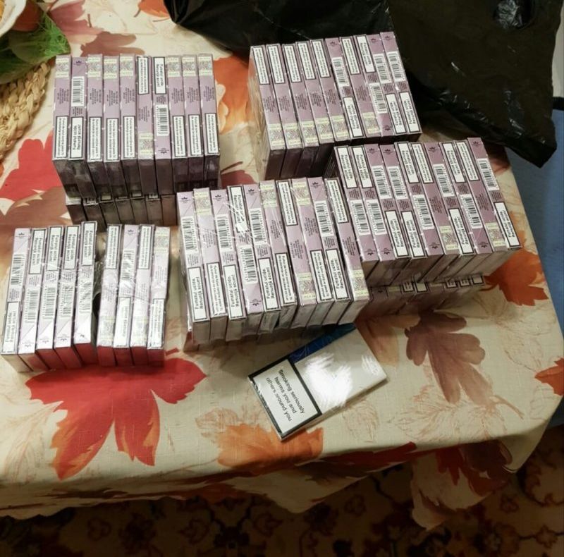 FOTO| Percheziții la persoane bănuite de contrabandă cu țigări