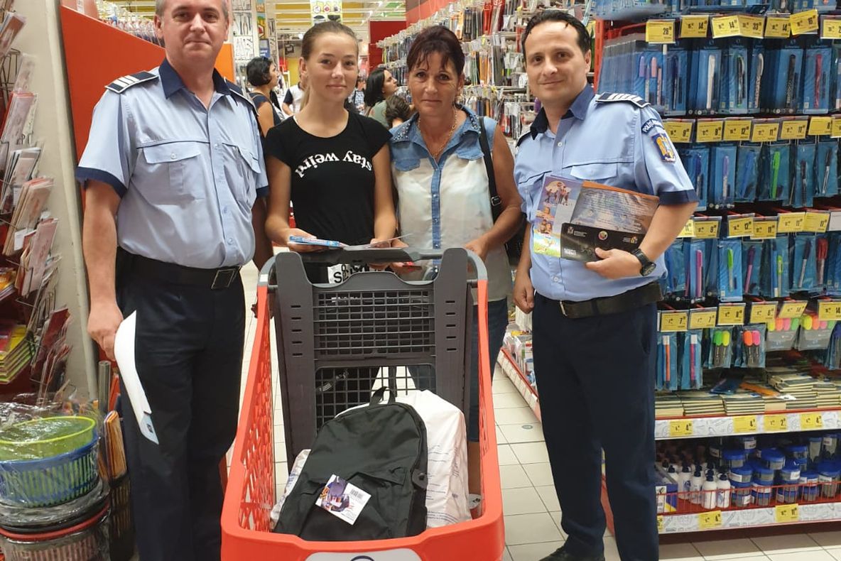 Campanie de informare și prevenire pentru siguranța elevilor în școli organizată de IJP Prahova