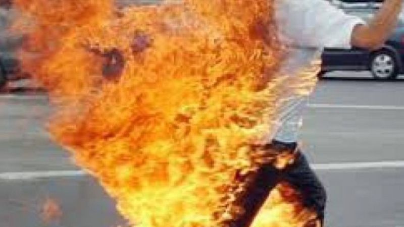 Un bărbat din Ploiești și-ar fi dat foc! Zona în care se afla, cuprinsă de incendiu!