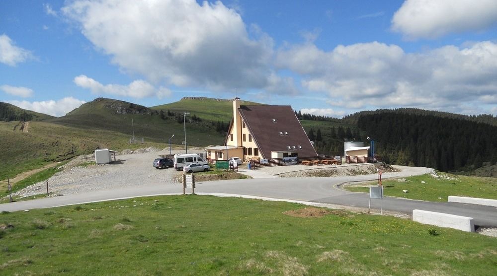 UPDATE Biciclist căzut într-o râpă în zona Cabanei Dichiu! Transportat la SJU Ploiești în comă