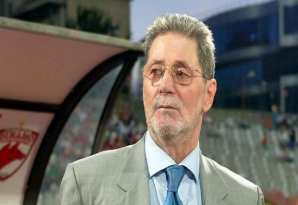 Gafă de neiertat. Primăria Capitalei, scuze după „titlul de cetățean de onoare pentru Cornel Dinu, antrenor principal la Steaua”