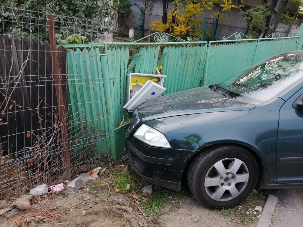 Pericol de explozie în urma unui accident produs la Valea Călugărească. O mașină a rupt o țeavă de gaze