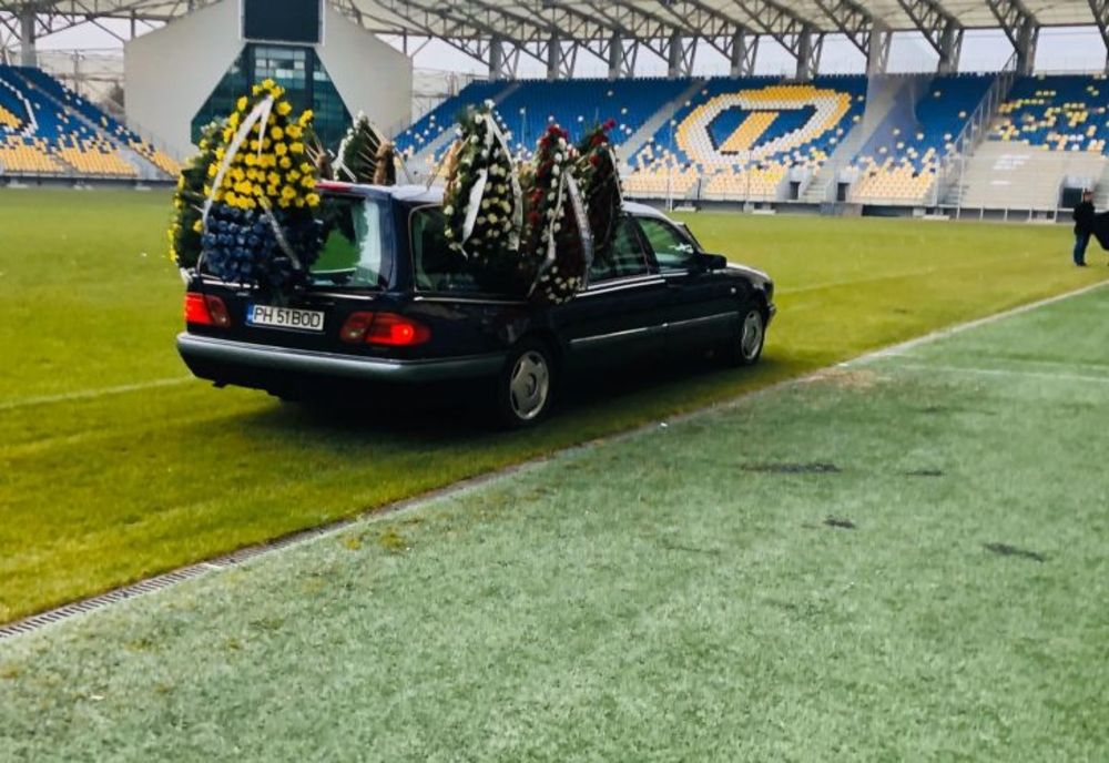 VIDEO/ FOTO Ultimele aplauze pentru Marcel Catinca pe stadionul Ilie Oană din Ploieşti