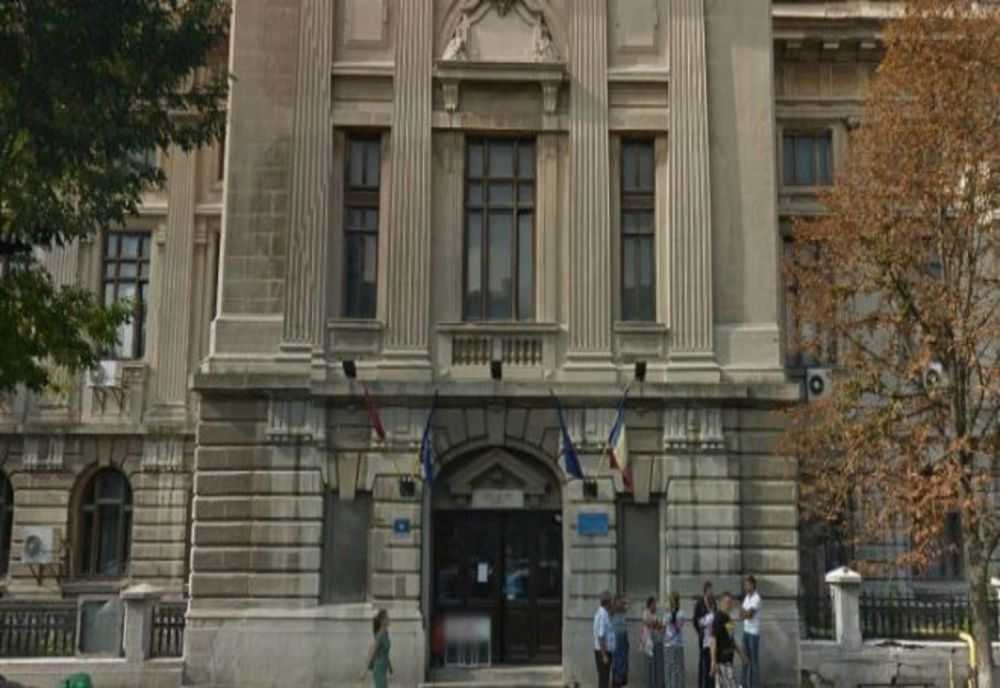 Curtea de Apel Ploieşti îşi reia activitatea! Forma de protest înlocuită cu suspendarea activităţii o ora!