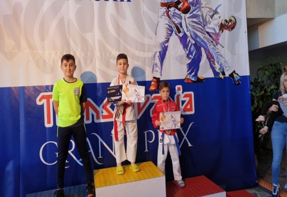 15 medalii pentru karatiştii ploieşteni la Campionatele Europene de karate Shotokan ESKU