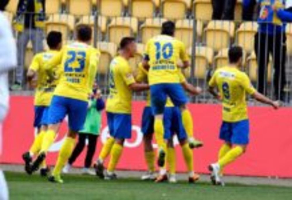 Salariile la Petrolul Ploiești au scăzut cu 50 la sută! O parte dintre angajați a intrat în șomaj tehnic