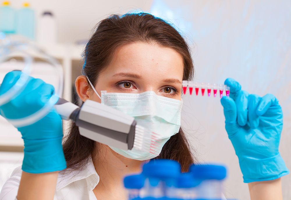 16 focare de coronavirus în Prahova