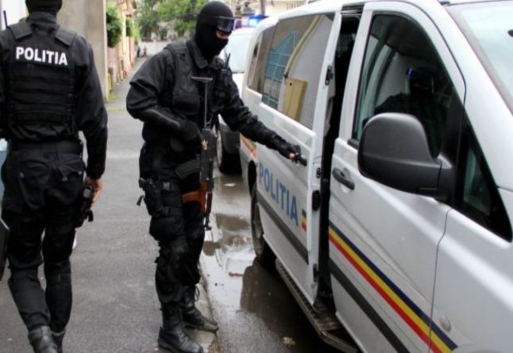 VIDEO. Polițiștii au descins în centrul Buzăului - care a fost scopul acțiunii?