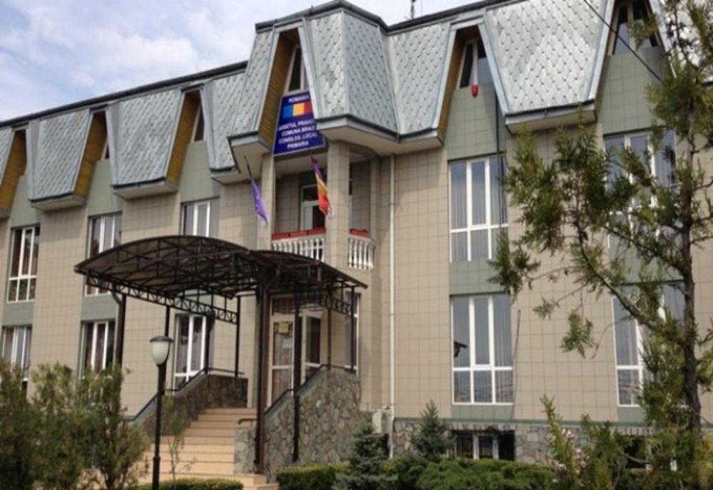 Focar de Covid-19 descoperit la Primăria Brazi. 10 angajați au fost confirmați cu noul coronavirus