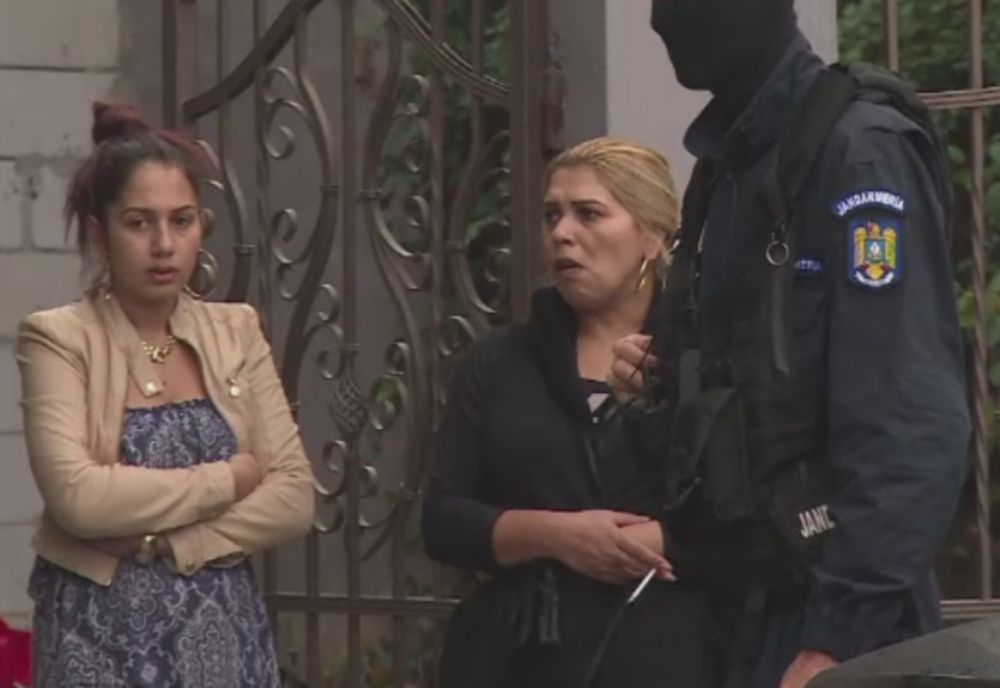 Descinderi în casele unor asa-zise vrăjitoare din Ploiești