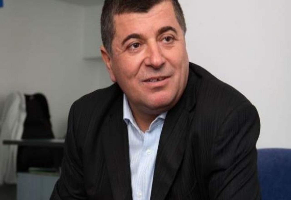 Senatorul Emanoil Savin, amendat pentru că a continuat campania în ziua votului