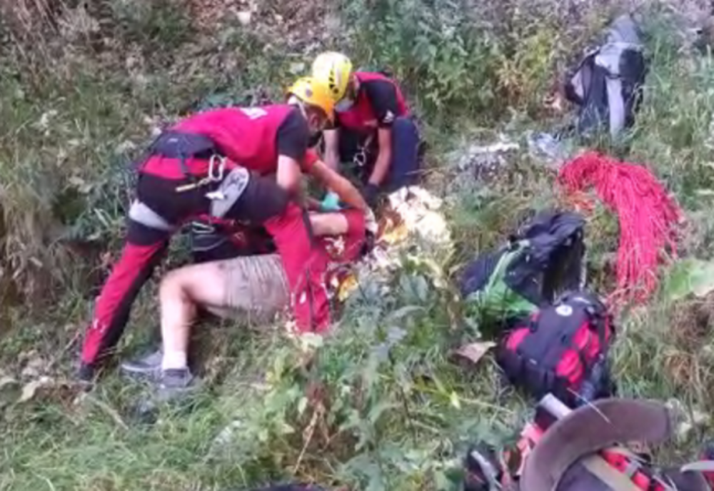 Tânăr lovit la coloană în urma unei căzături într-o prăpastie din Bucegi 