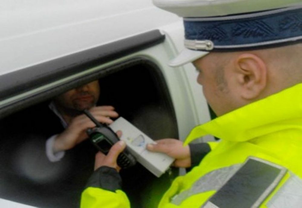 Șofer beat, depistat de aparatul radar cu 101 kilometri în localitate, pericol pe drumurile publice