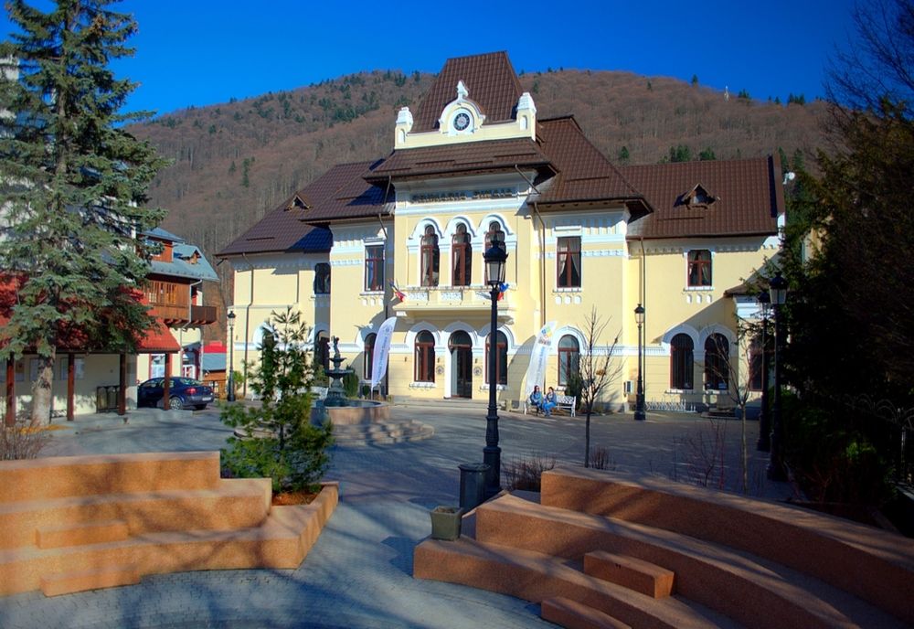 Taxe mai mici pentru Horeca și alți operatori economici din Sinaia