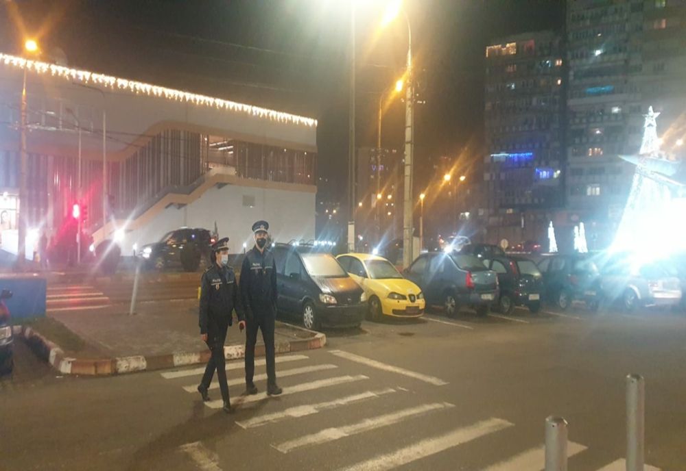 Acțiuni ale polițiștilor în această seară în zona centrelor comerciale pentru prevenirea și combaterea noului coronavirus