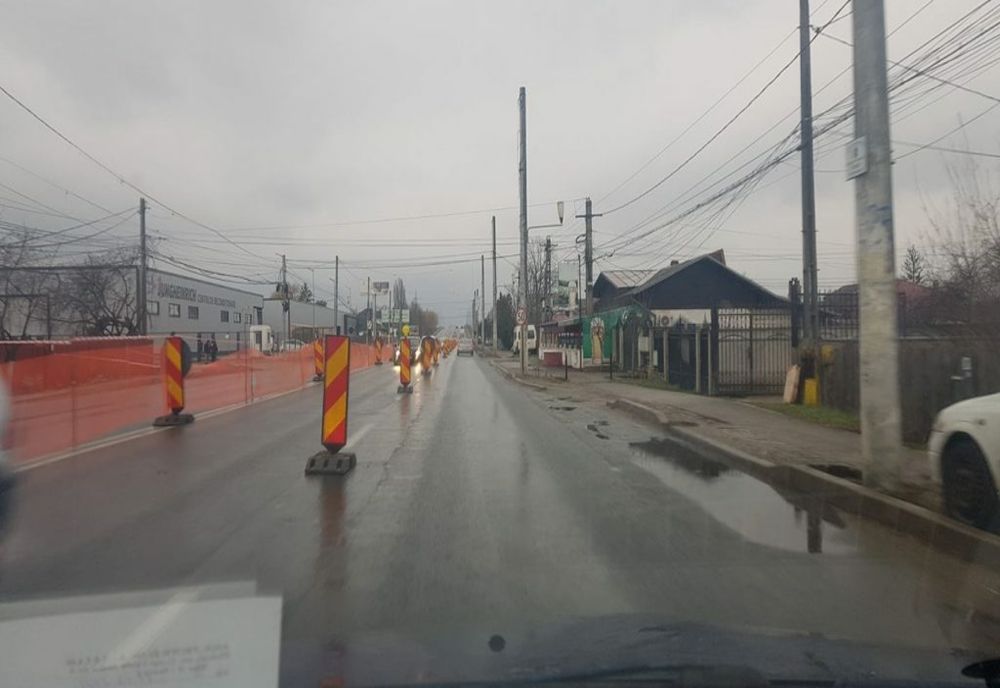 Trafic restricționat la ieșirea din Ploiești spre București. Începe amenajarea sensului giratoriu de la Tătărani