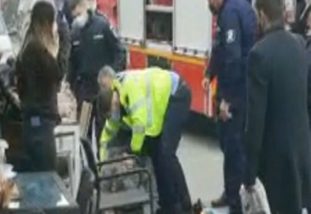 Unul dintre polițiștii reținuți după intervenţia care a dus la moartea unui om, absolvent al Școlii de la Câmpina. Acesta a fost implicat în alt scandal