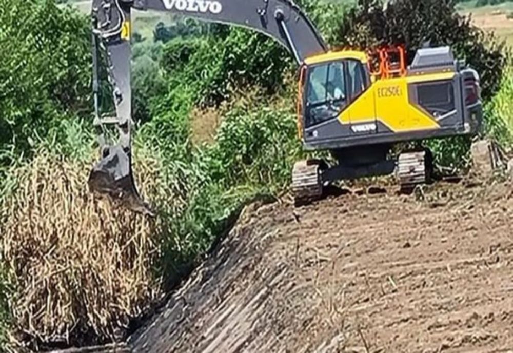 Lucrări în regim de urgență la Valea Călugărească, după inundații