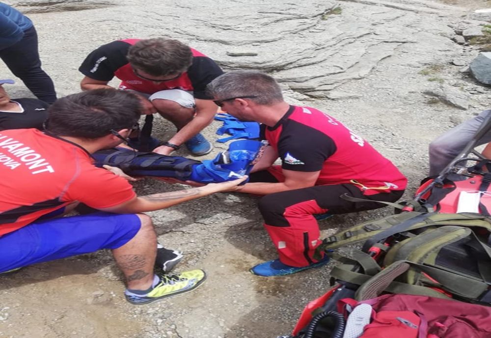 Turistă din Slovenia, salvată de salvamontiștii prahoveni