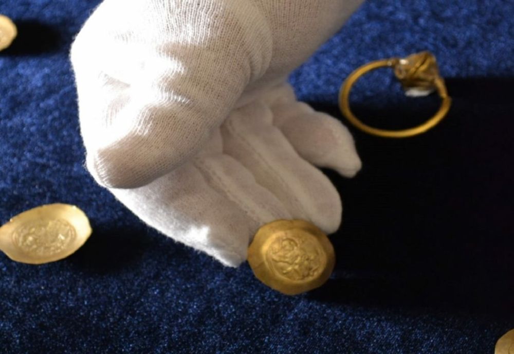 Tezaurul unic în România, descoperit în Prahova. Acesta ar fi aparținut unui mercenar peceneg din armata bizantină