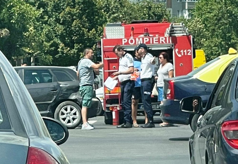 Accident cu patru mașini pe DN 1, la Băicoi