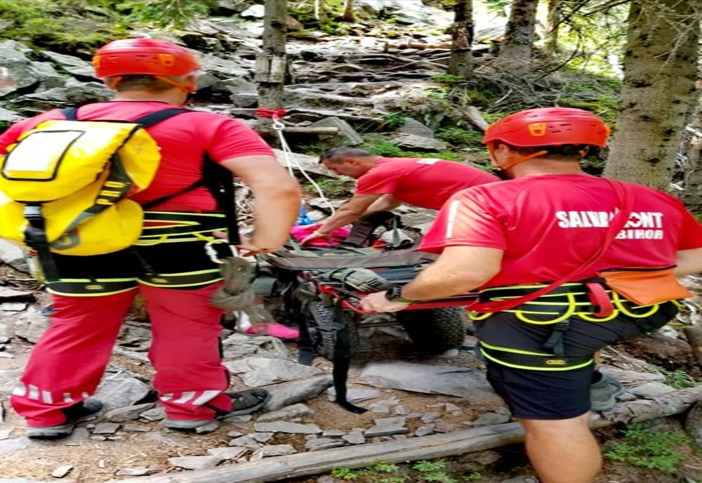 Tânăr dispărut în Bucegi. Salvamontiștii prahoveni reiau astăzi căutările