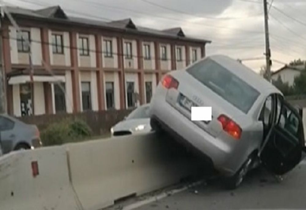 Accident grav la Bărcănești. Una dintre victime este inconștientă