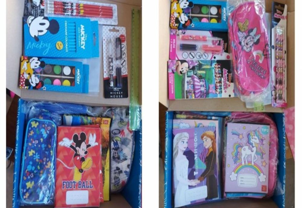 Cum arată ghiozdanele oferite de Primăria Ploiești elevilor de clasa I