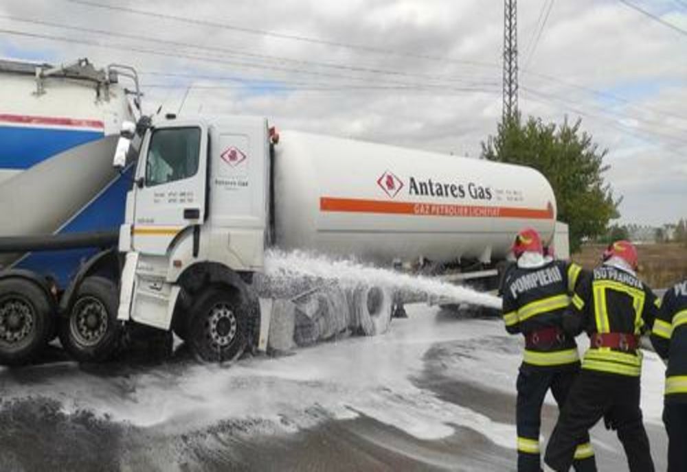 Accident pe DN 72! Trafic dirijat!