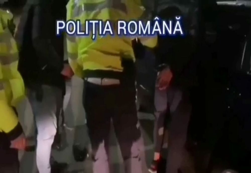 Un turc beat și înarmat a fost oprit în trafic, în Păulești. După control, polițiștii prahoveni au decis să-l rețină 