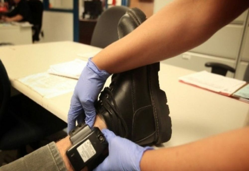 Monitorizarea cu brățări electronice, în linie dreaptă. Dispare și permanența