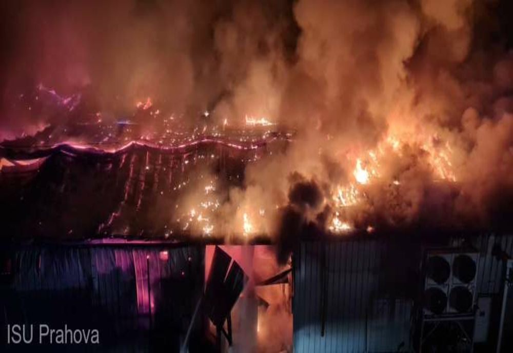 Incendiu de la fabrica de mezeluri din Mizil, lichidat după 15 ore
