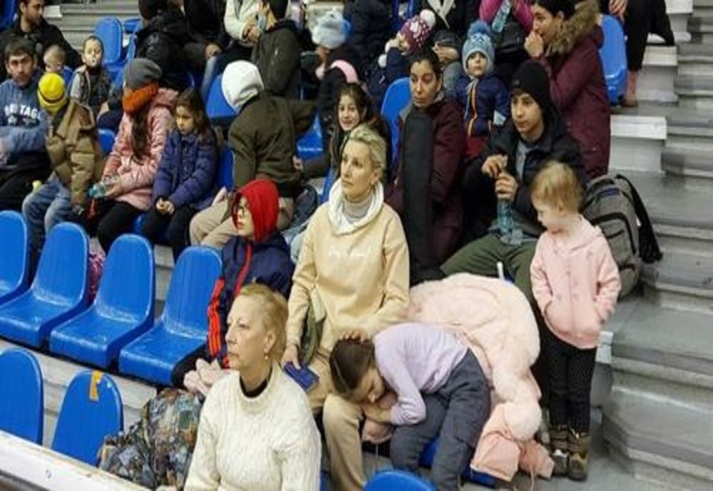 Primăria Ploieşti pune la dispoziţia refugiaţilor cazare gratuită, masă, servicii medicale şi îndrumarea