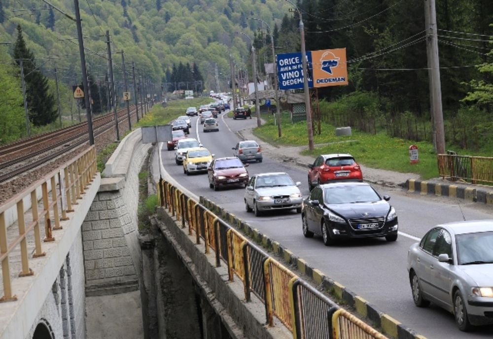 Prahova. Aglomeraţie pe DN1şi DN1A. Circulaţie în coloană pe mai multe zone