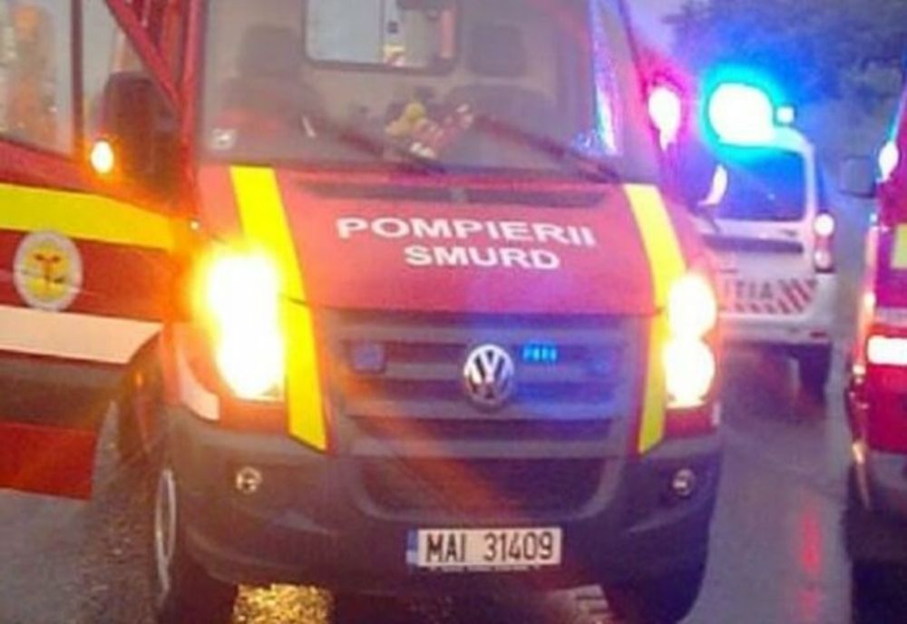Accident între un microbuz și două autoturisme, pe DN1, la Movila Vulpii. Traficul este restricționat