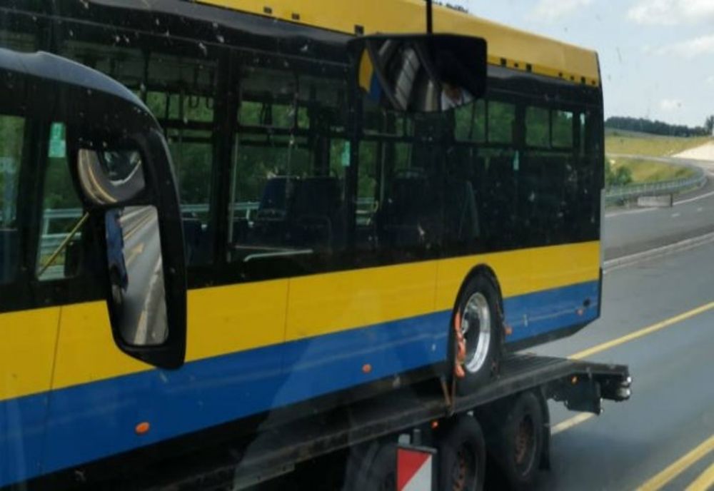 Primul autobuz electric ajunge la Ploieşti