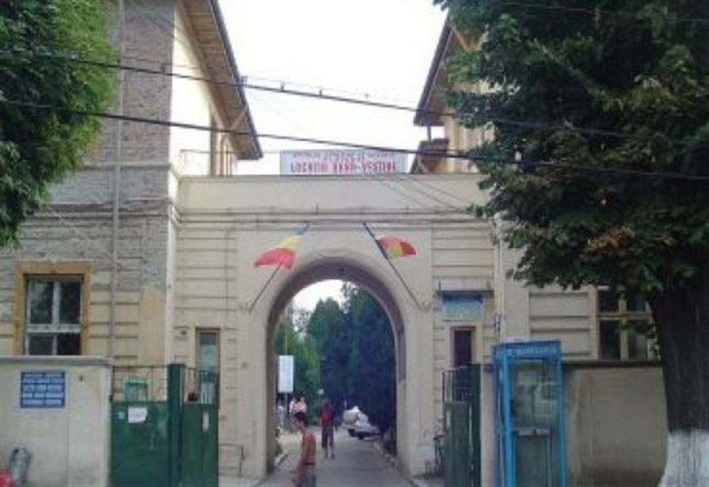 Prahova. Incendiu la o secţie a Spitalului Judeţean de Urgenţă Ploieşti