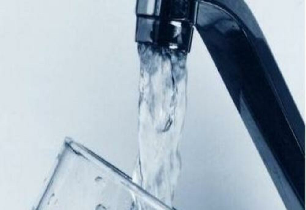 Apă cu porţia în trei localităţi din Prahova