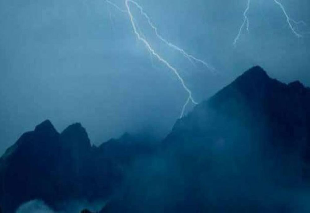 Un turist străin și-a pierdut viața în Bucegi lovit de trăsnet