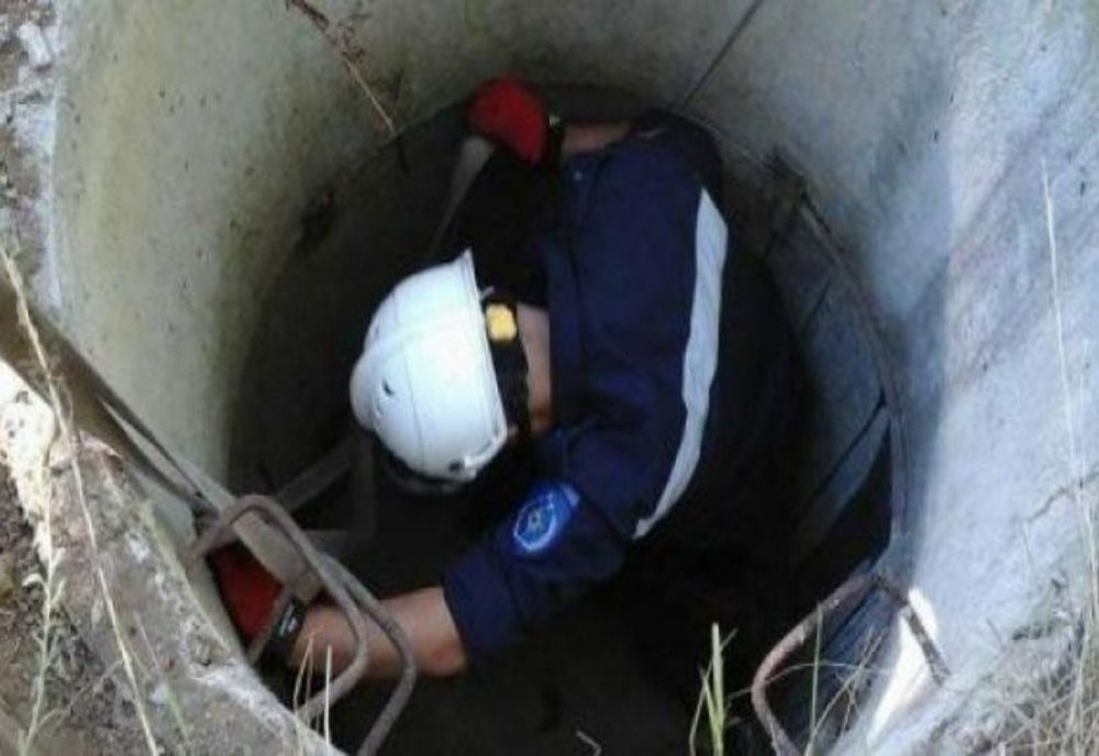 Un om a murit după ce a căzut într-o groapă nesemnalizată, în comuna Floreşti