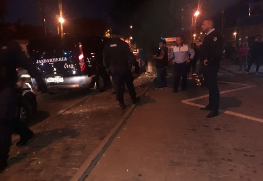 Scandal într-o comună din Prahova între două familii din cauza unor neînţelegeri