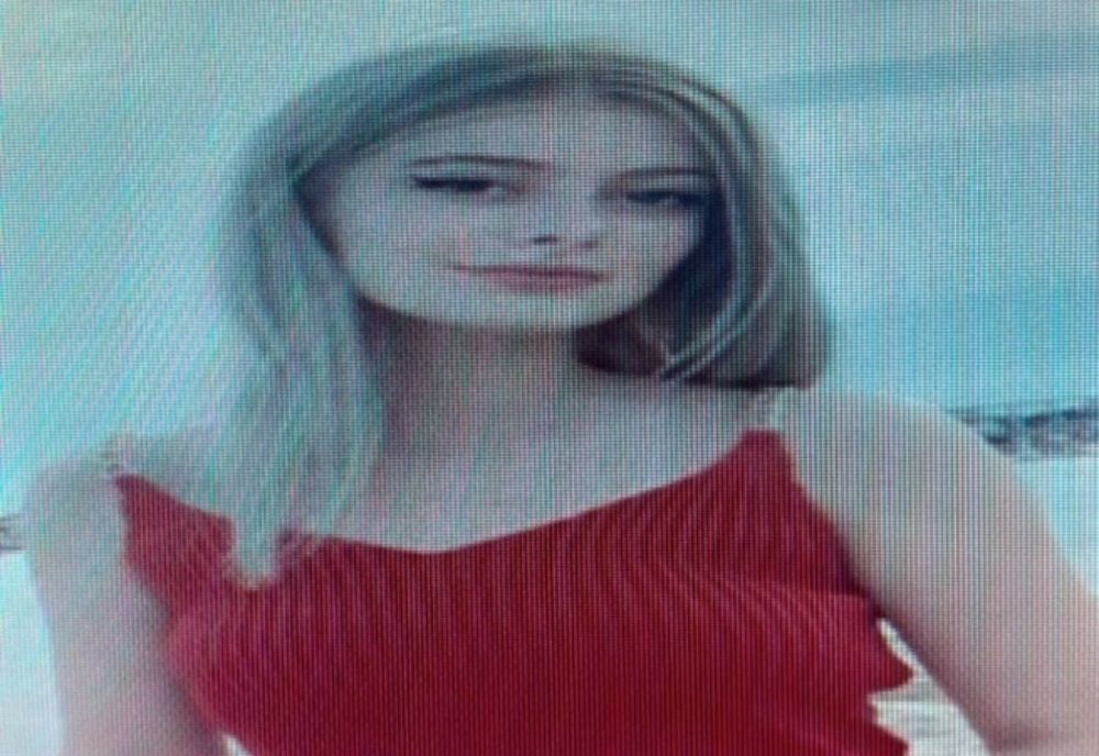 Adolescentă de 16 ani din Câmpina, dată dispărută de mama sa