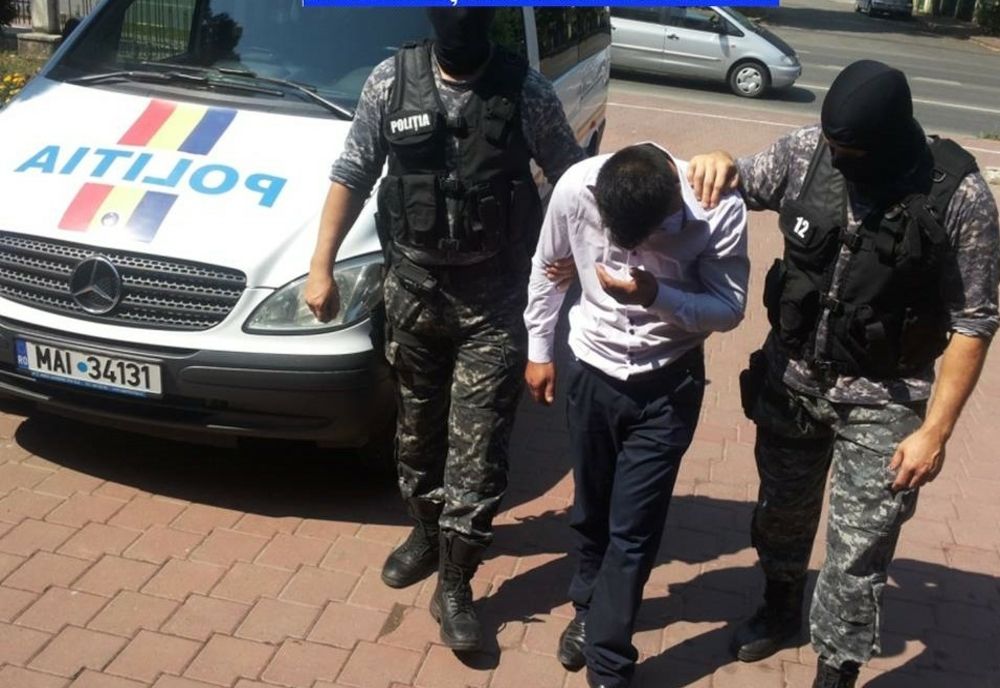 Prahovean reținut după ce a încălcat ordinul de protecție, amenințând-o pe fosta iubită și pe concubinul acesteia