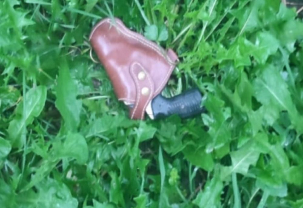 Percheziţii în Bucureşti şi Prahova la locuinţele unui bărbat bănuit de nerespectarea regimului armelor și al munițiilor